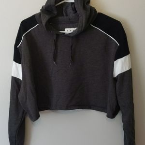 ❤3/$10❤Aeropostale lightweight Crop Top hoodie medium